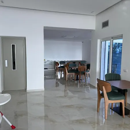 מלון Lbc 4*
